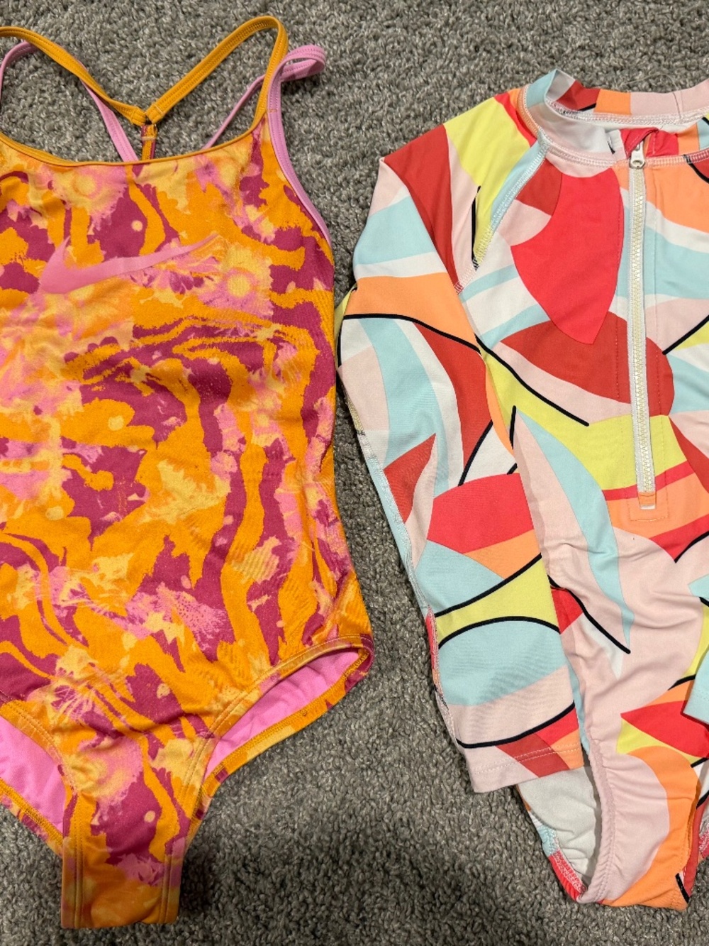 GIRLS SWIMSUITS (set of 2)